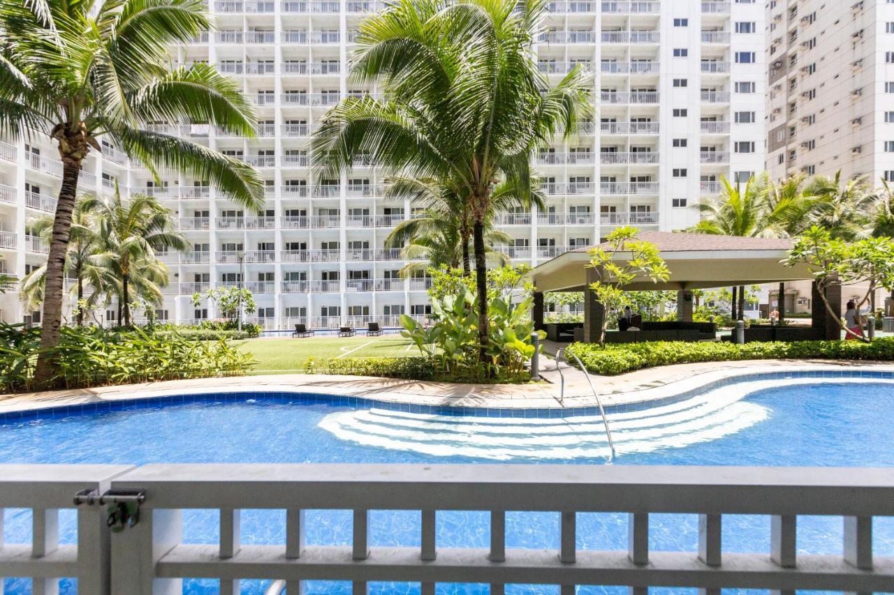 Staycation At Shore - Direct Pool Manila Esterno foto